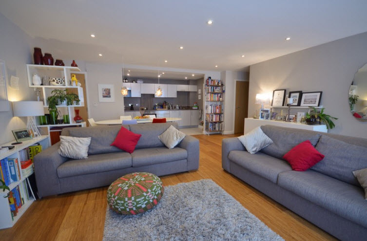3 Bedroom Apartment for sale - London